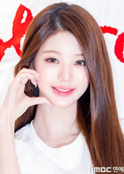 张元英