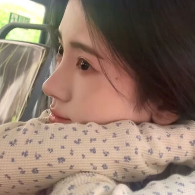 这是萌萌的一个女孩