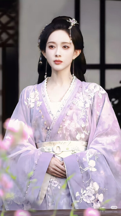 桃花映