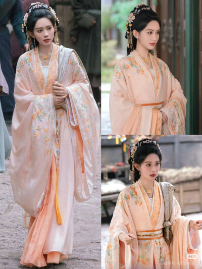 桃花映