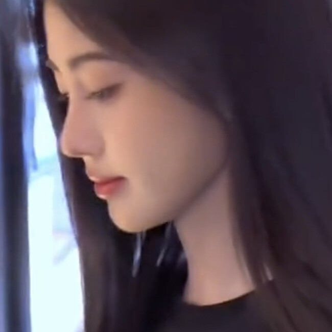 鞠婧祎
