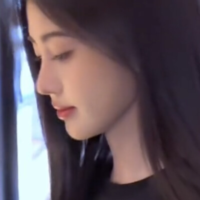 鞠婧祎