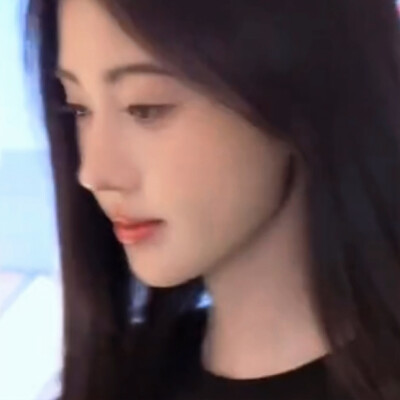 鞠婧祎