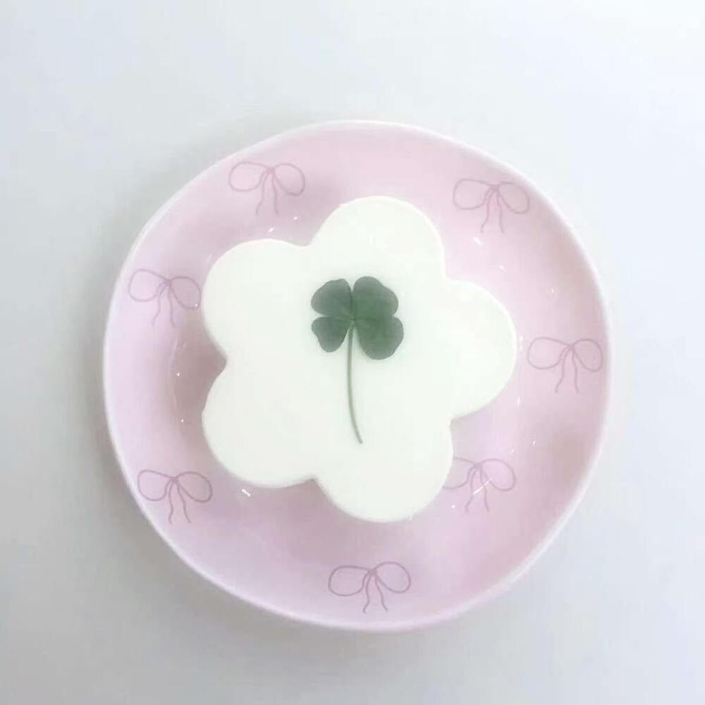 pinkgreen粉绿色美学