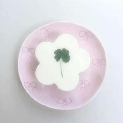 pinkgreen粉绿色美学