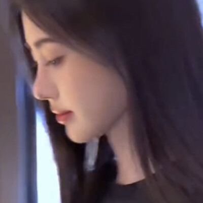 鞠婧祎