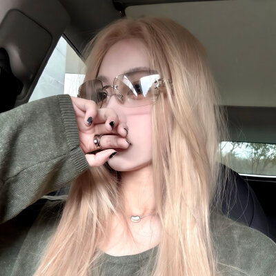 女头