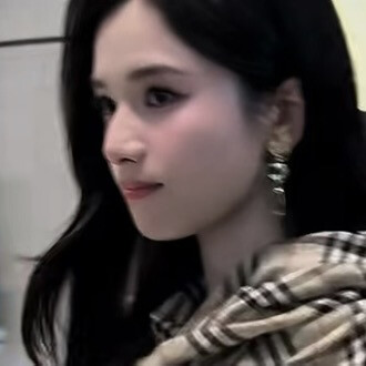 张婧仪