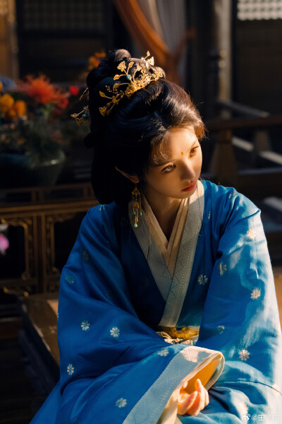 田曦薇