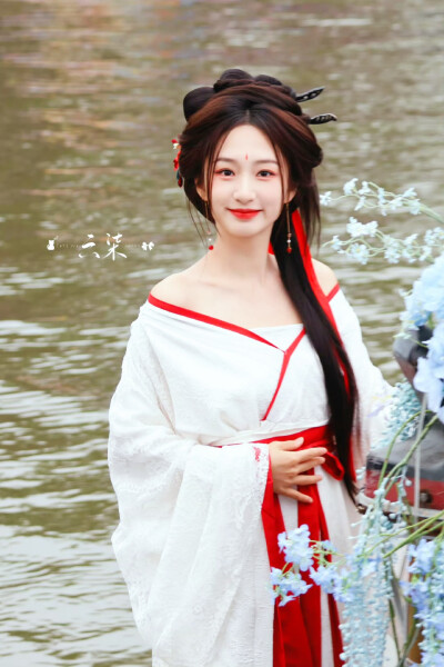 谭盐盐