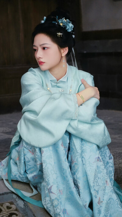 良陈美锦 顾锦朝 任敏