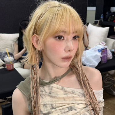 宫脇咲良