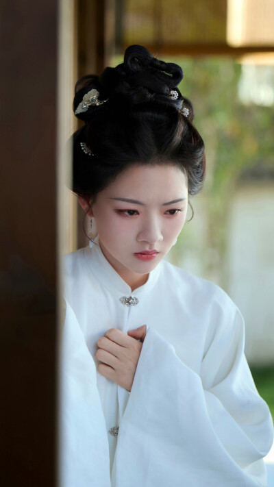 良陈美锦 顾锦朝 任敏