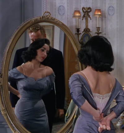 Elizabeth Taylor ​​​
