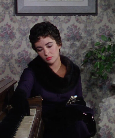 Elizabeth Taylor ​​​