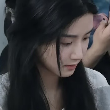 素净一张脸