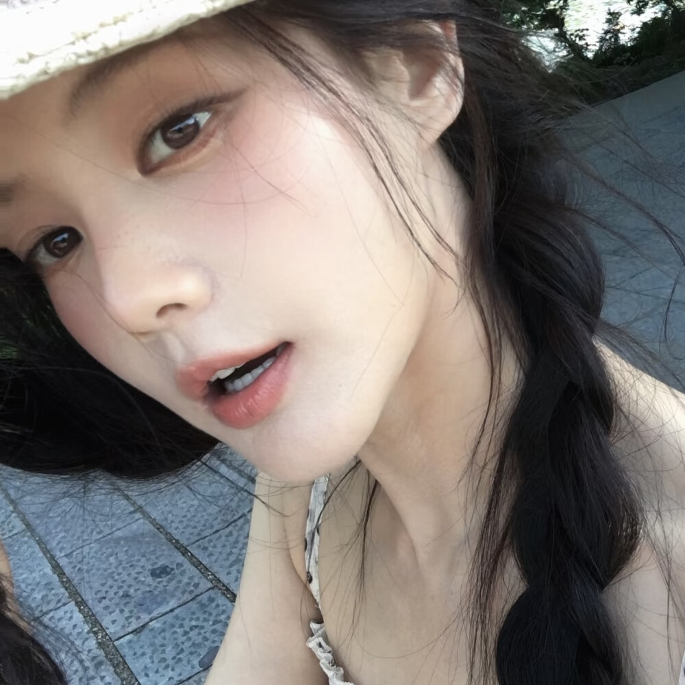 李一桐