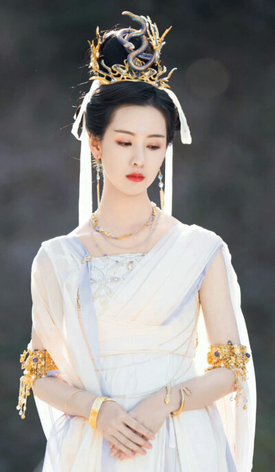 陈都灵