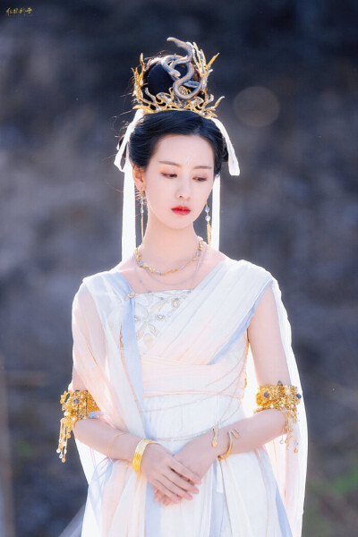 陈都灵
