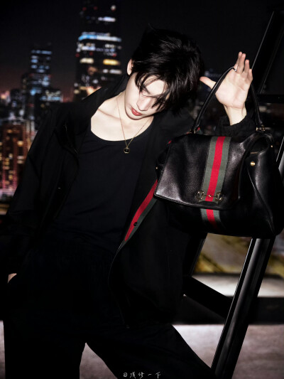 张凌赫