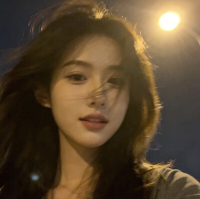 女生头像
