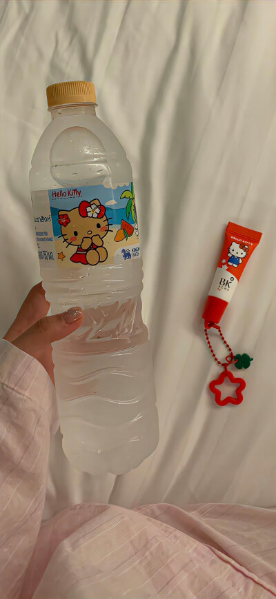 明天的明天还有风在吹 ​​​
#ins风壁纸#