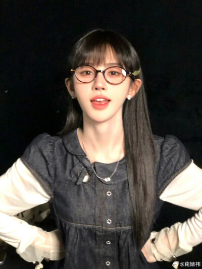 鞠婧祎