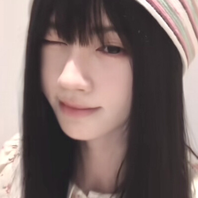 谢谢你像陨石一样出现在我的世界里，但我是恐龙，你毁了我的生活ㅠ⩊ㅠ