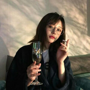 女头