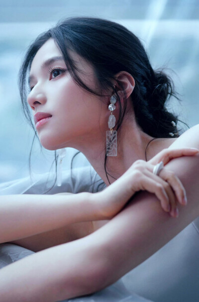 张婧仪