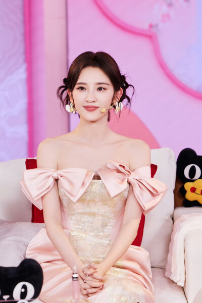 唐艺昕