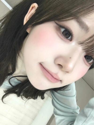 尹舒妍