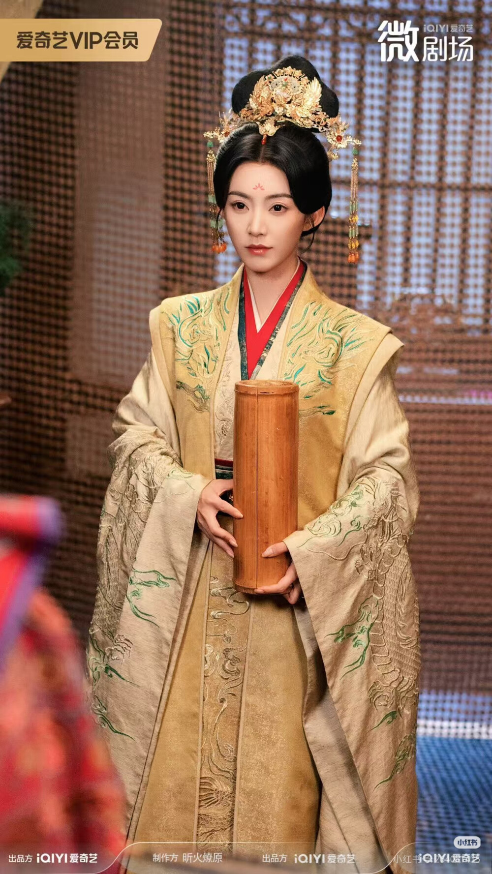 赵佳