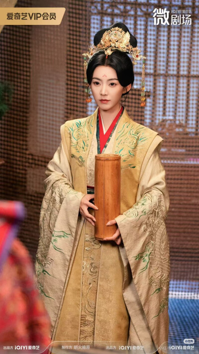 赵佳