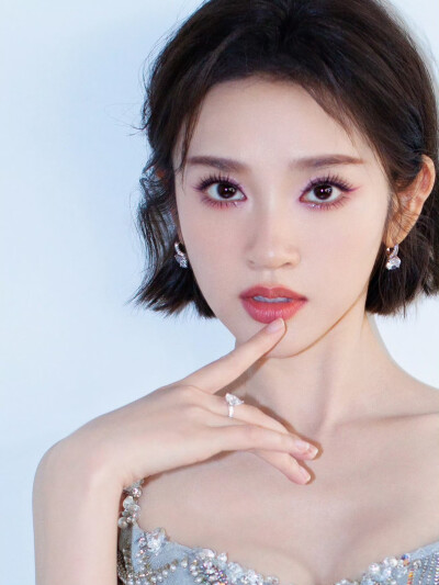 唐艺昕