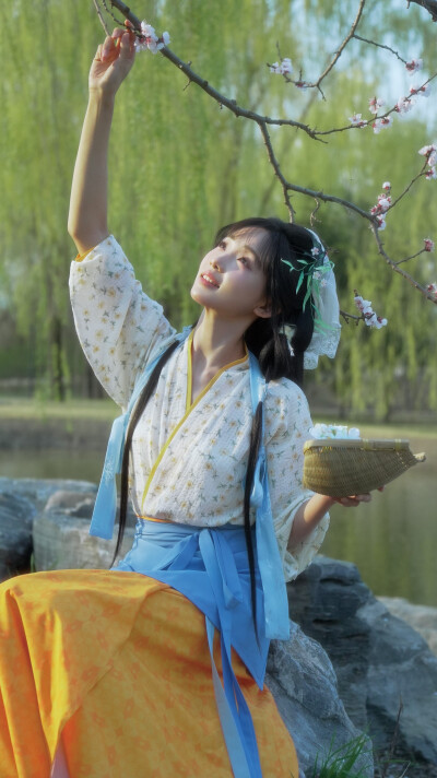 吕小雨
