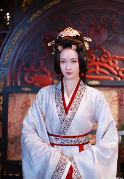 刘奕灵