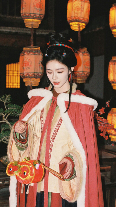归鸾 温瑜 林允