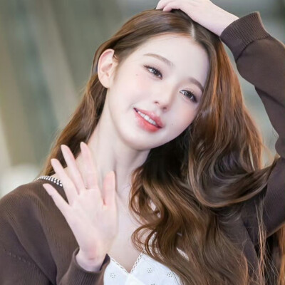 张元英