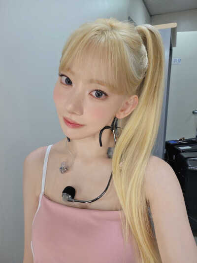 宮脇咲良INS更新
