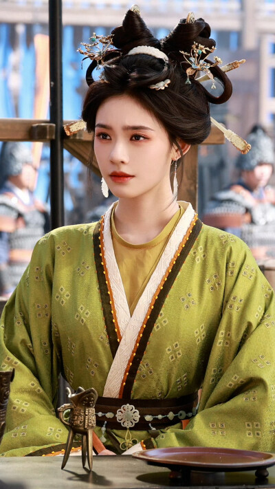归鸾 温瑜 林允