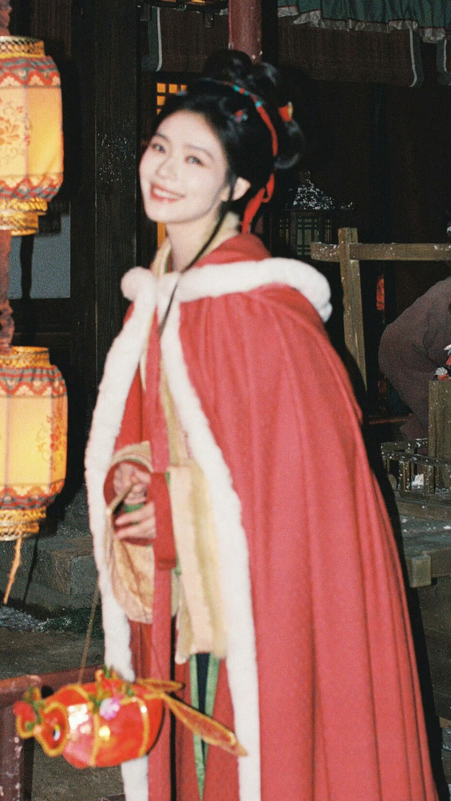 归鸾 温瑜 林允