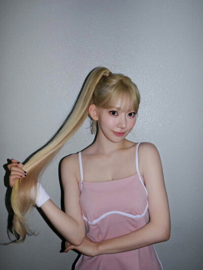 宮脇咲良INS更新
