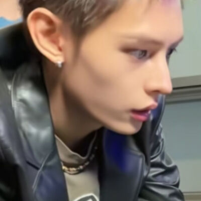 唉，不许在抖音发你们的雷霆屁股了