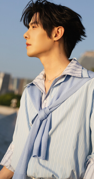 方逸伦