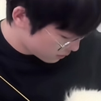 张钊