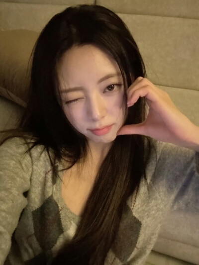 申有娜