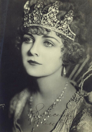 Alice Terry