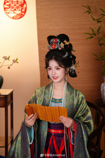 宥拉