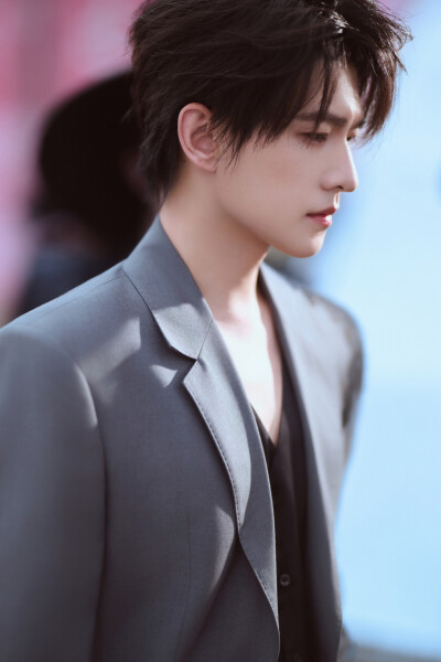 杨洋